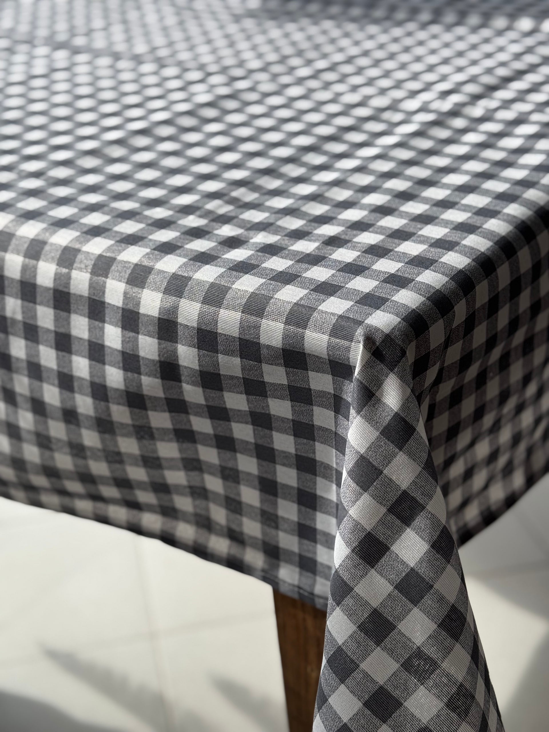 Tovaglia 12 posti a Quadri Nero 140x240cm "MelellaHome"
