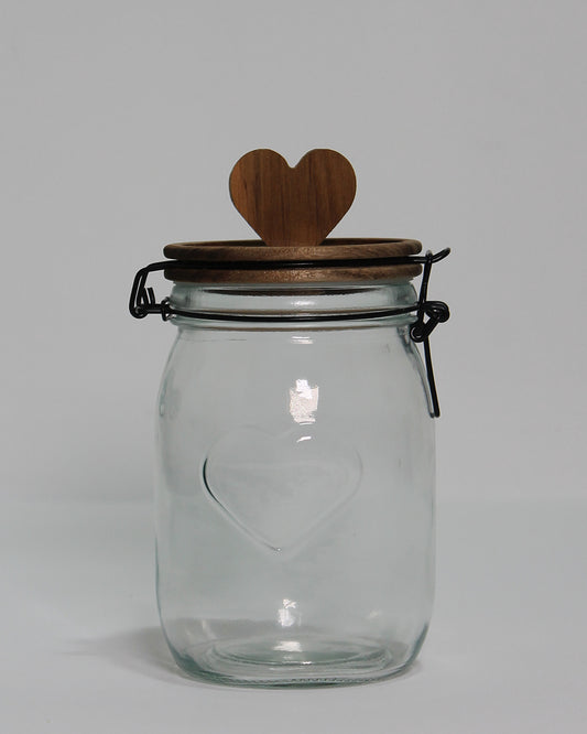 Barattolo in vetro con tappo in legno wooden heart lid