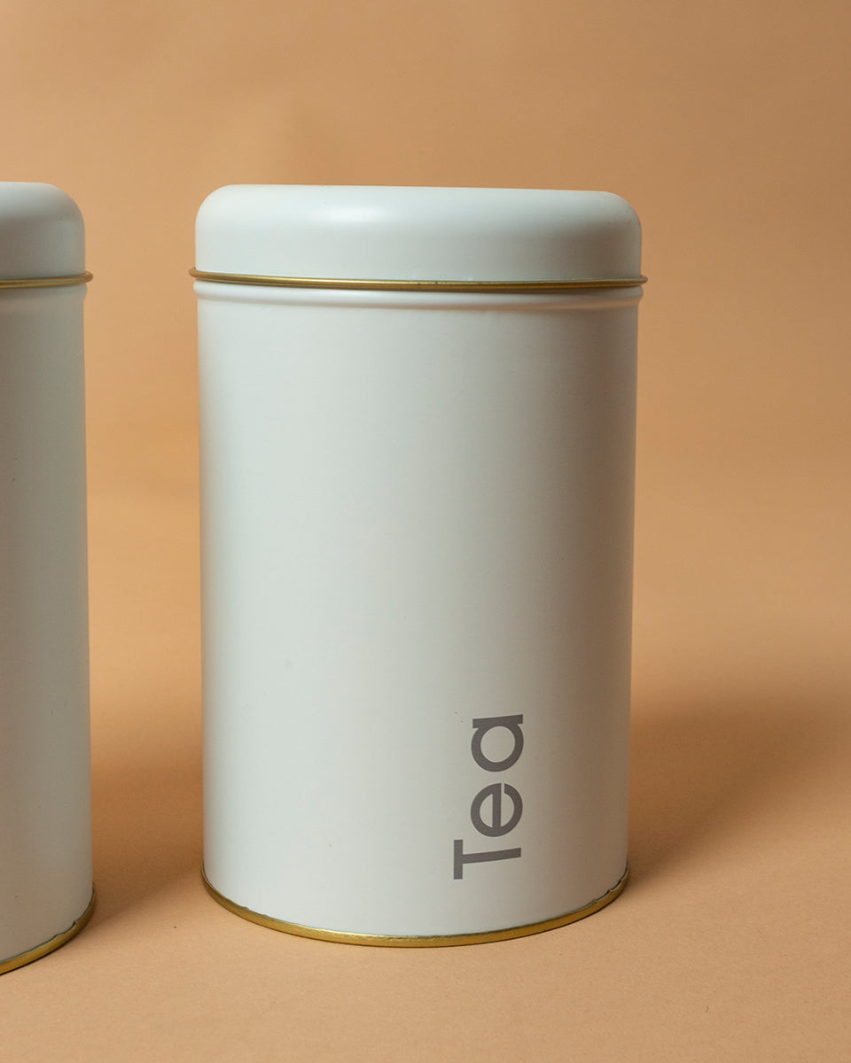 Tris barattoli in latta con scritta TEA-SUGAR-COFFEE, colore Bianco e bordo Oro